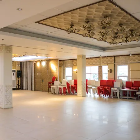 Reddoorz Plus New Era Budget Hotel Mandaue Former Reddoorz Plus Near Uv Mandaue Cebu