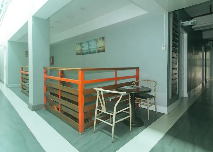 Hotel Reddoorz At New Era Budget Near Ucmed And Chong Hua Hospital Mandaue Former Reddoorz New Era Budget Mandaue