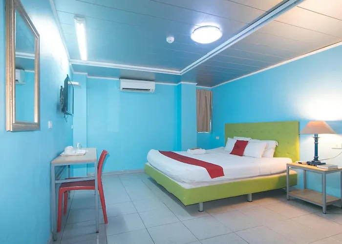 Hotel Reddoorz At New Era Budget Near Ucmed And Chong Hua Hospital Mandaue Former Reddoorz New Era Budget Mandaue 3*